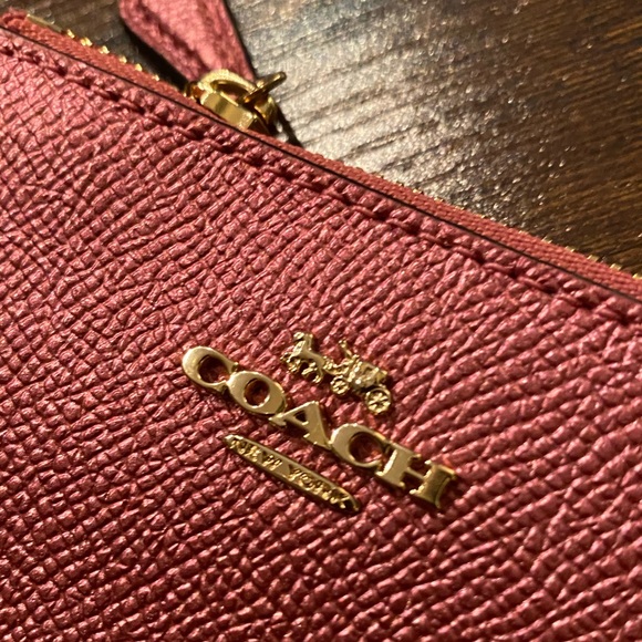 Coach ID Wallet - Picture 2 of 4
